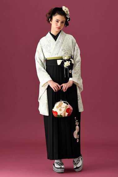[hakama00384]極薄黄緑に、薄黄緑とゴールドの菊　くすみパステル　女卒業式袴2尺袖